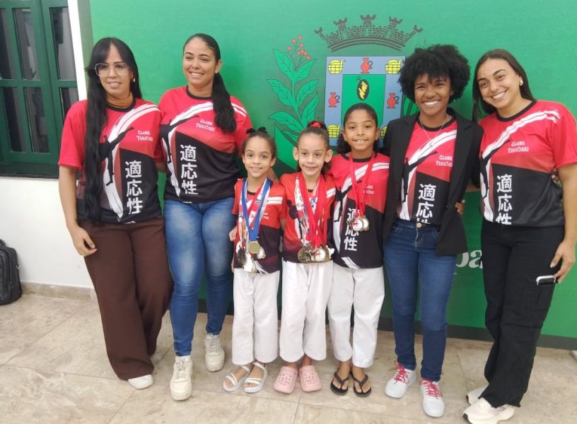 08f89c11-4b7f-4e52-9484-3d125c12af63