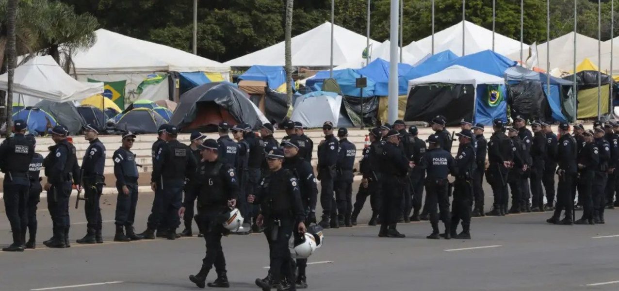 168566casal-e-denunciado-por-financiar-acampamento-golpista-em-brasilia-3