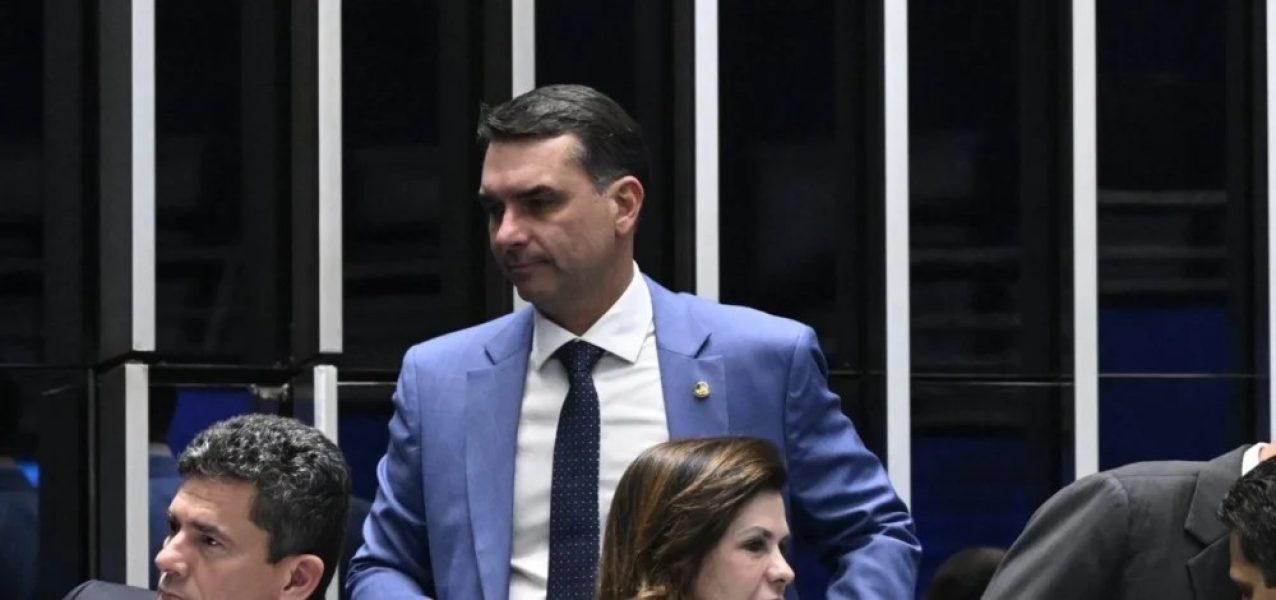 186771suposta-fraude-na-filiacao-impede-flavio-bolsonaro-de-registrar-candidatura-a-presidencia-3-1000x470-1
