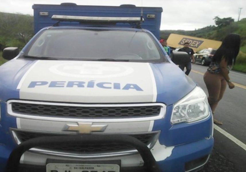 30042017-acidente-palio-caminhao-correios-br-101-itabela-foto-reproducao-o-baianao
