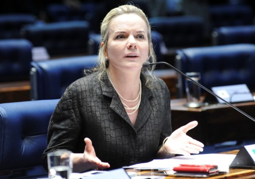 602400023-gleisi-hoffmann-pt-pr-asenado-21