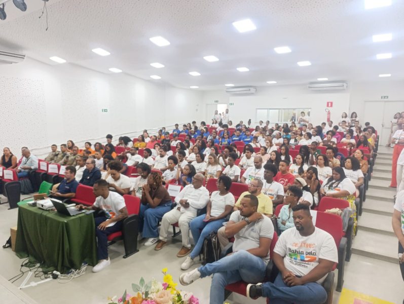 6552293b-18aa-4e6e-aaf3-c47100815615 6552293b-18aa-4e6e-aaf3-c47100815615