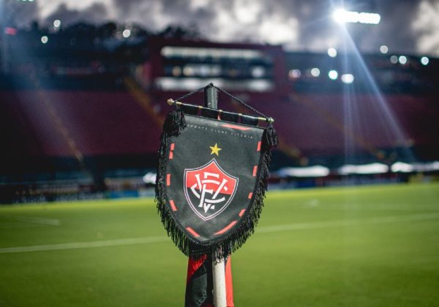 Barradao-Victor-Ferreira-EC-Vitoria