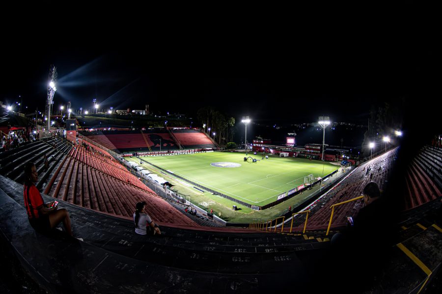 Barradao-Victor-Ferreira-EC-Vitoria