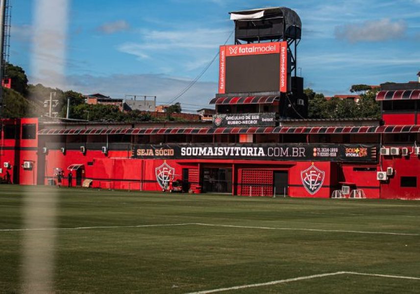 Barradao-dia-Victor-Ferreira-EC-Vitoria