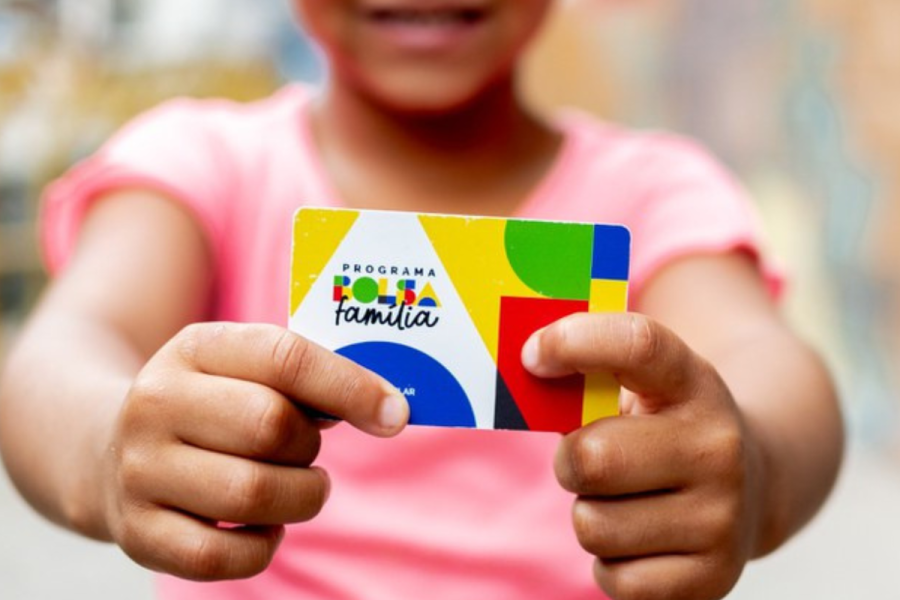 Bolsa-Familia-possui-beneficios-que-sao-pouco-conhecidos-e-que-podem-aumentar-seu-pagamento-em-ate-R300