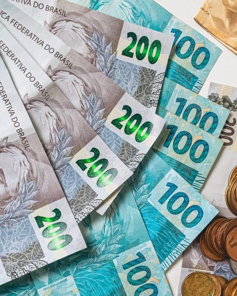 Evandro-LeaoEm-paz-com-o-dinheiro-O-dom-da-riqueza Evandro-LeaoEm-paz-com-o-dinheiro-O-dom-da-riqueza