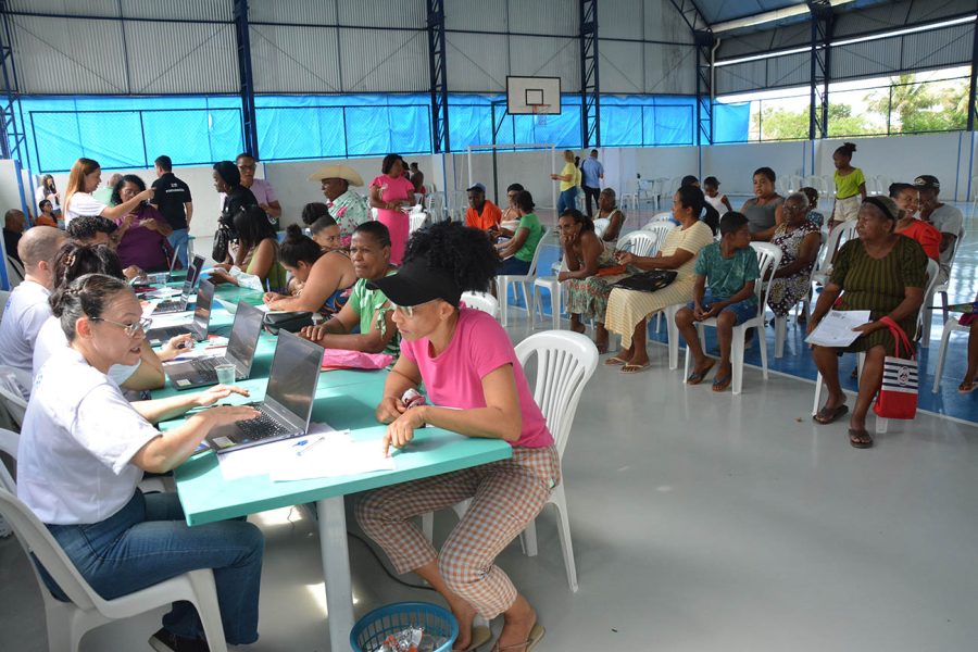 FEIRA-EM-ACAO-EM-BONFIM-DE-FEIRA-FOTO-VALDENIR-LIMA-1 FEIRA-EM-ACAO-EM-BONFIM-DE-FEIRA-FOTO-VALDENIR-LIMA-1