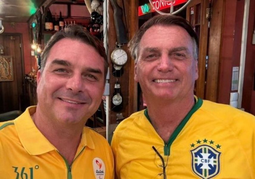 Flavio-e-Bolsonaro Flavio-e-Bolsonaro