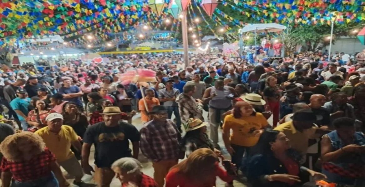 Forro-do-Comercio-1000×514-1 Forro-do-Comercio-1000x514-1