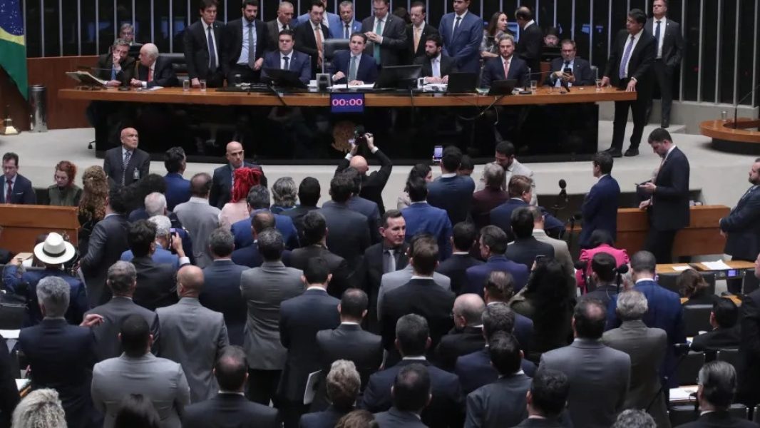 Imagem-do-WhatsApp-de-2025-12-10-as-20.01.14_d7c2f834 Imagem-do-WhatsApp-de-2025-12-10-as-20.01.14_d7c2f834