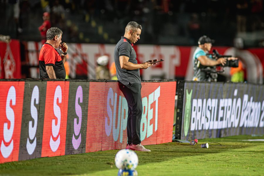 Jair-Ventura-28-Victor-Ferreira-EC-Vitoria