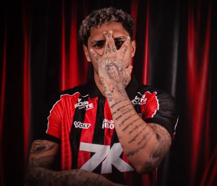 Pedro-Henrique-Divulgacao-EC-Vitoria