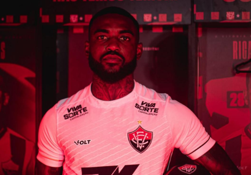 Ramon-lateral-do-Vitoria