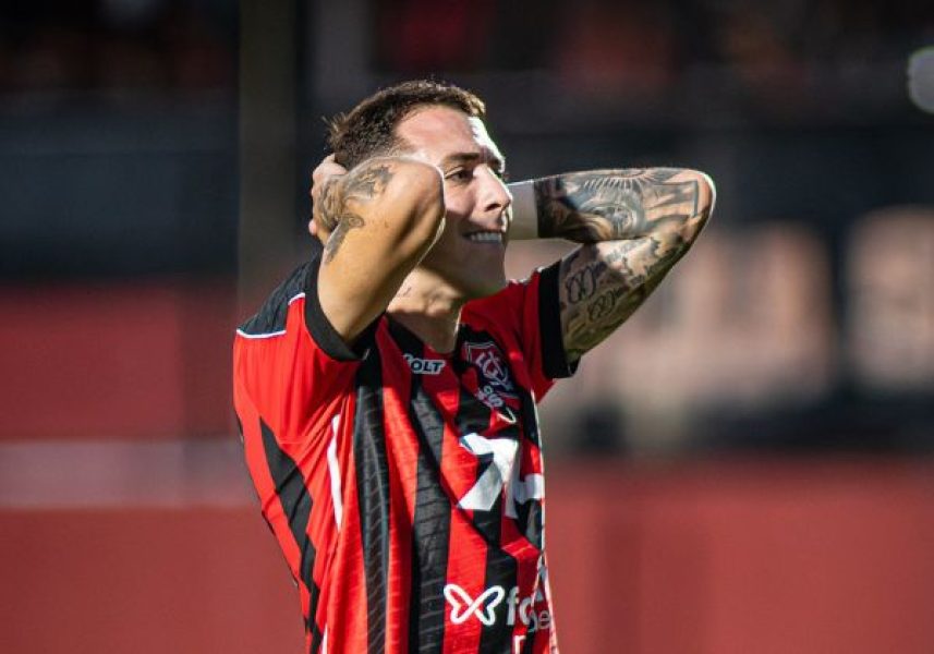 Renzo-Lopez-Victor-Ferreira-EC-Vitoria