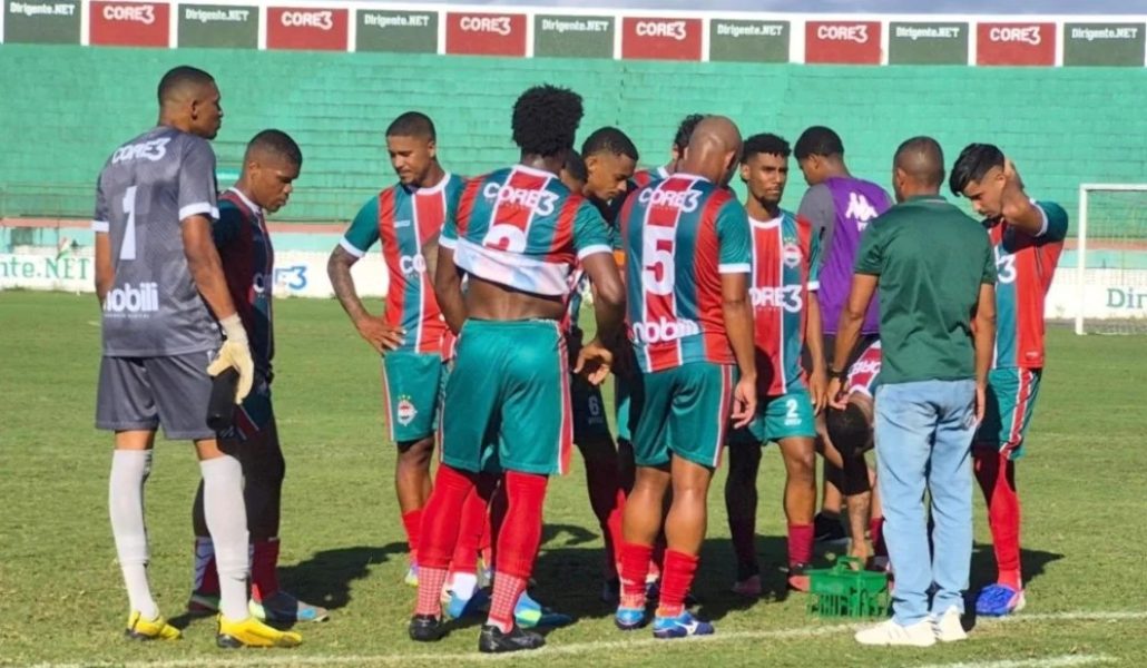 SELECAO-FEIRENSE-1000x582-1