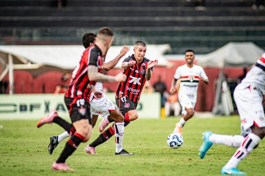 Victor-Ferreira-27974-scaled-1