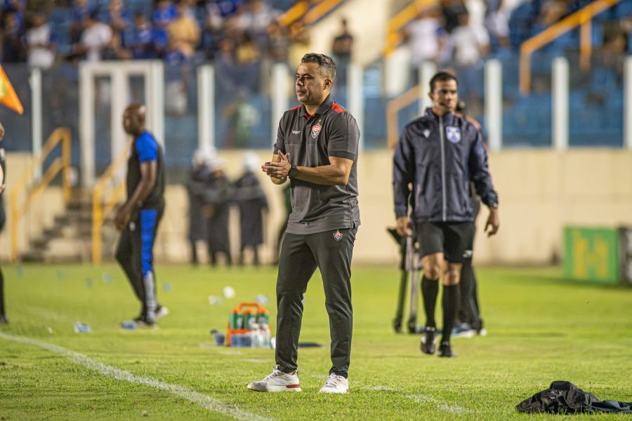 Victor-Ferreira-47942.jpg-scaled-1