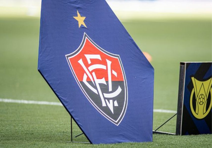 Vitoria-escudo-campo-Victor-Ferreira-EC-Vitoria