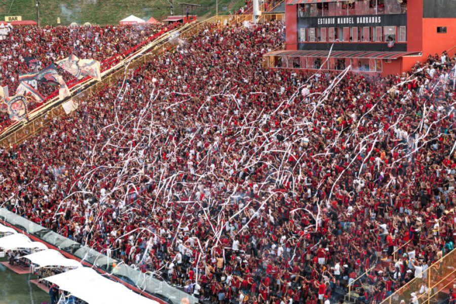 Vitoria-torcida-Barradao-Victor-Ferreira-EC-Vitoria-768×512-1 Vitoria-torcida-Barradao-Victor-Ferreira-EC-Vitoria-768x512-1