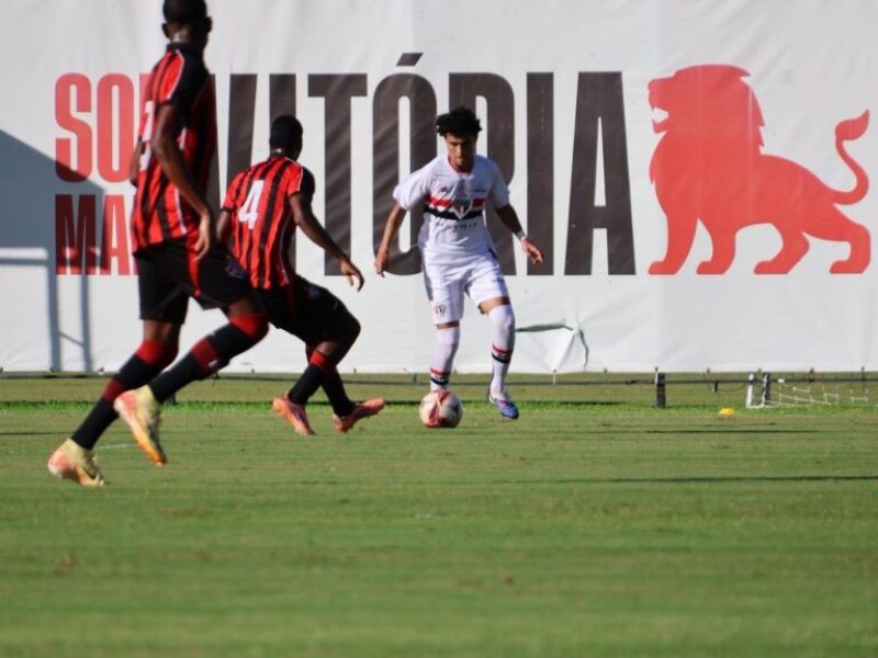 Vitoria-x-Sao-Paulo-Brasileiro-sub-17-Gerson-Nichollas-Sao-Paulo-FC-768×576-1 Vitoria-x-Sao-Paulo-Brasileiro-sub-17-Gerson-Nichollas-Sao-Paulo-FC-768x576-1