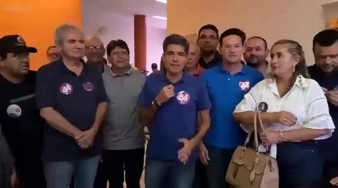 acm-neto-recebe-apoio-de-ex-prefeito-de-acajutiba-3415366-article acm-neto-recebe-apoio-de-ex-prefeito-de-acajutiba-3415366-article