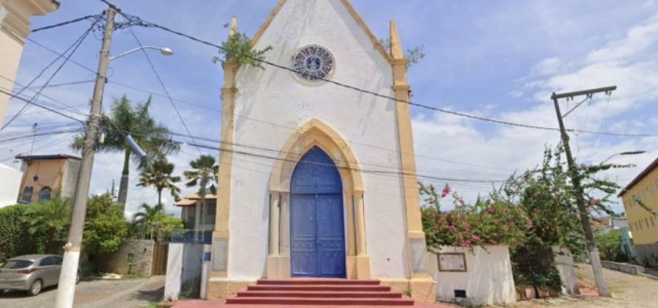 b2ap3_medium_175103justica-interdita-capela-historica-na-bahia-por-risco-de-desabamento-3