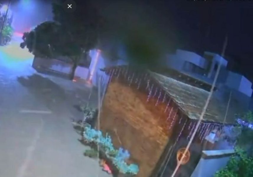 b2ap3_medium_Casa-desaba