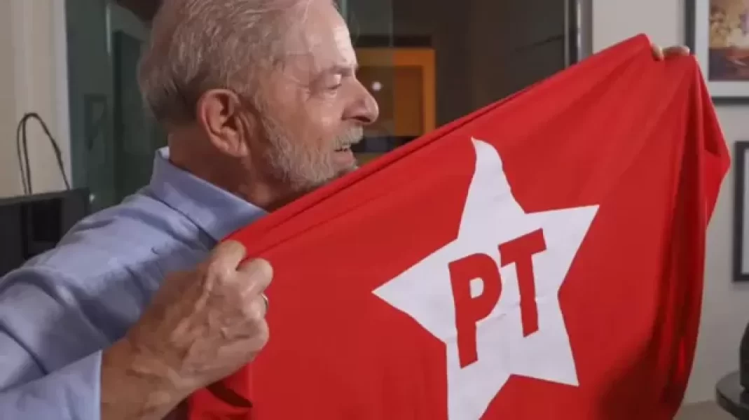 b2ap3_medium_LULA-BANDEIRA-PT-2022-01