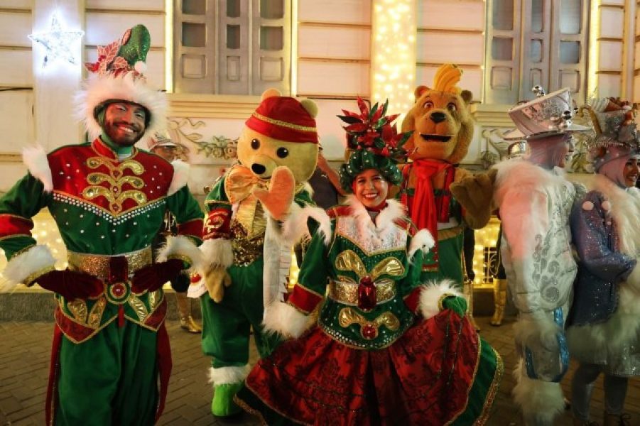 b2ap3_medium_Prefeito-Luzes-de-Natal-Fotos-Washington-Nery-10-12-25-21