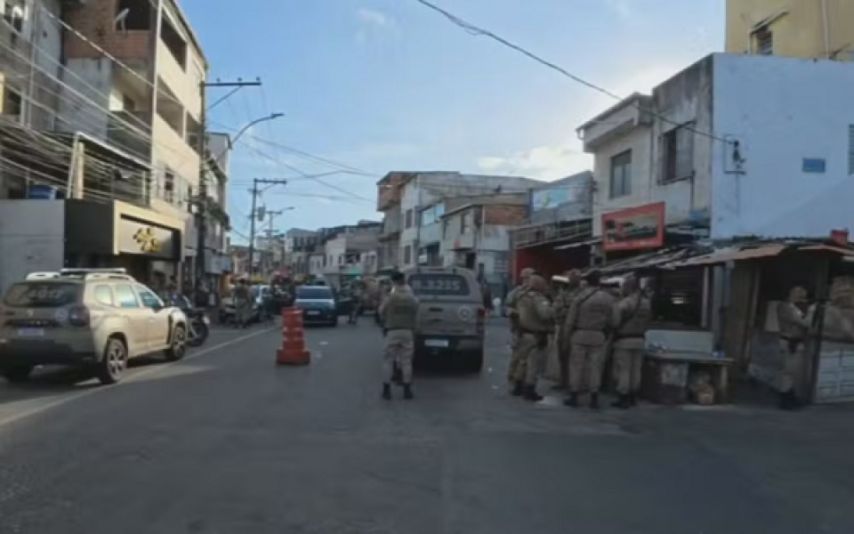 b2ap3_medium_confrontos-no-vale-das-pedrinhas-em-salvador