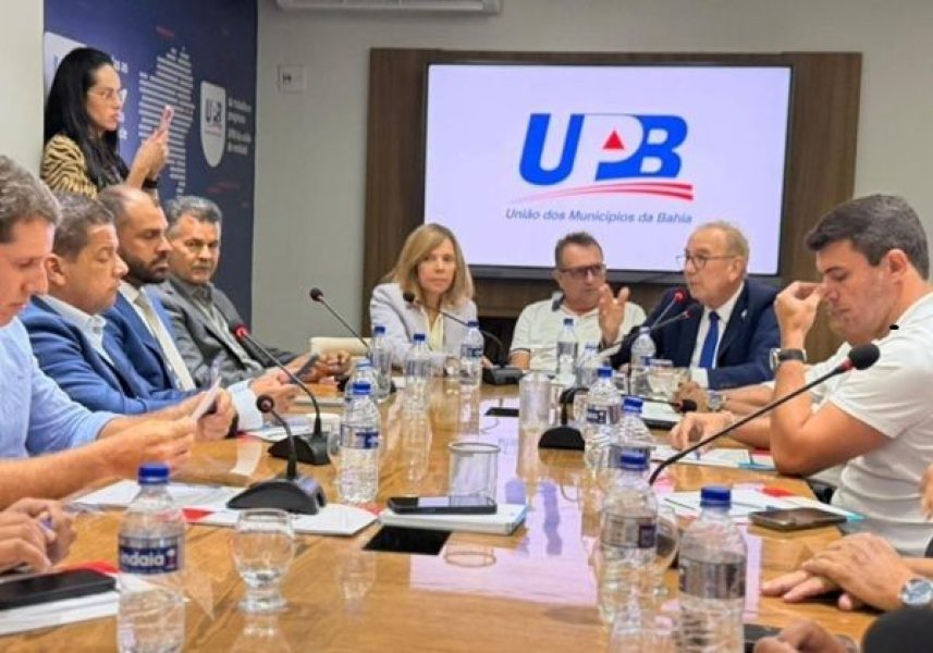 b2ap3_medium_reuniao-de-prefeitos-na-upb