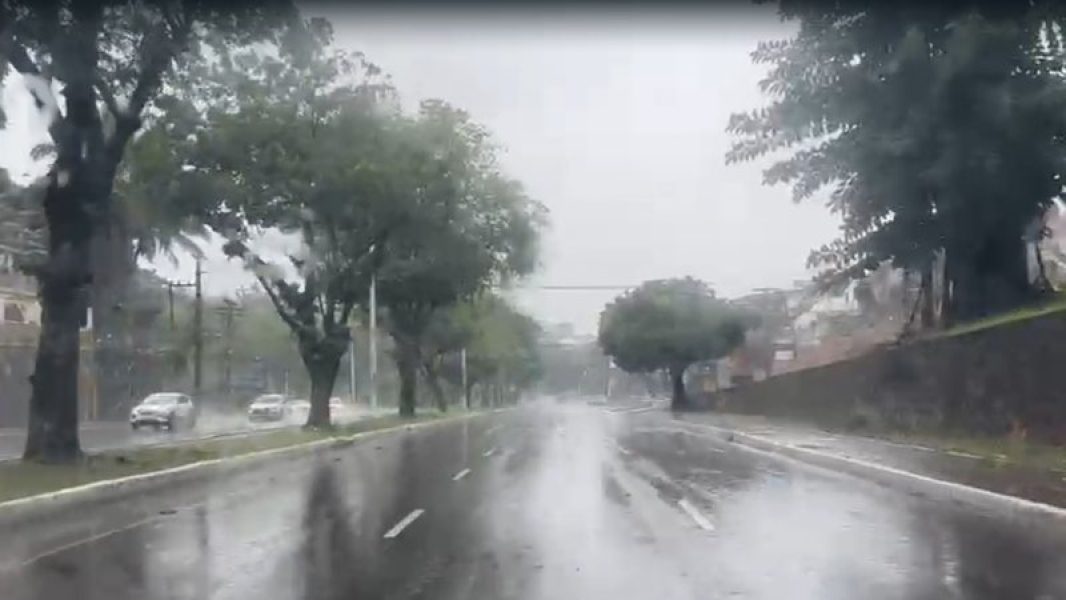 chuva-salvador_widelg-1