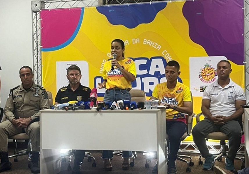 debora-regis-em-mica-lauro