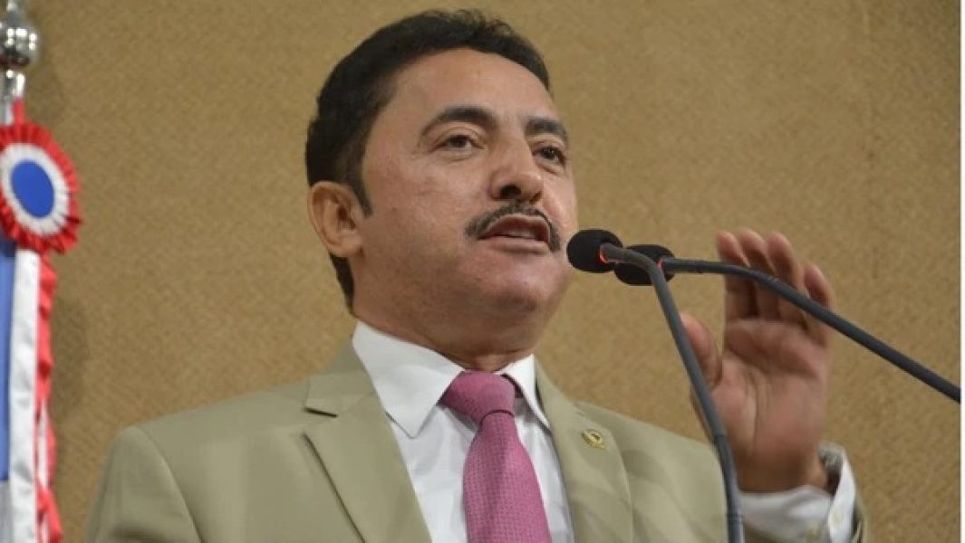 deputado-estadual-roberto-carlos-3379930-article-1 deputado-estadual-roberto-carlos-3379930-article-1