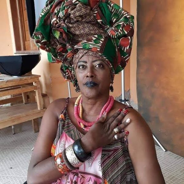 images-2025-12-12T094119.038