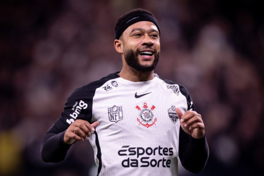 memphis_depay_durante_jogo_do_corinthians_contra_slhb memphis_depay_durante_jogo_do_corinthians_contra_slhb