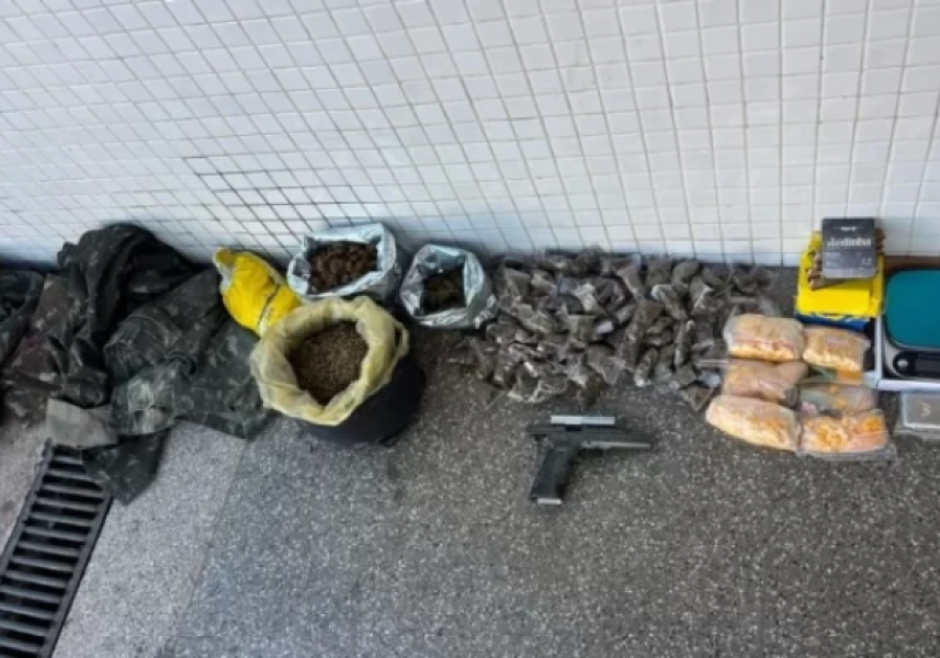mulher-presa-com-drogas-em-salvador