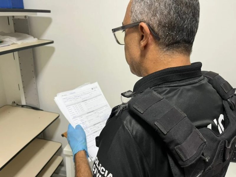 policia-civil-afasta-medicos-apos-mutirao-1000×750-1 policia-civil-afasta-medicos-apos-mutirao-1000x750-1